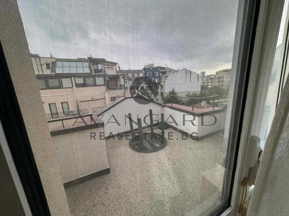 Продава се Двустаен апартамент в Пловдив, Център - 67 кв.м за 2117 €/кв.м - Снимка #6