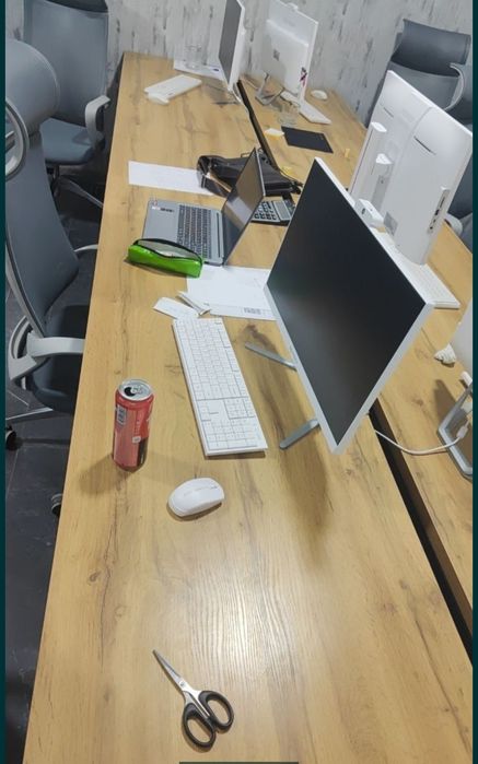 Ofis stol zamonaviy kurinishda