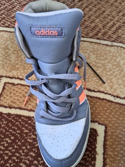 Спортивные кросовки