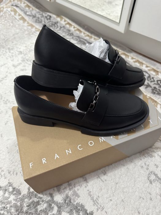 Продается туфли 38рр не ношено