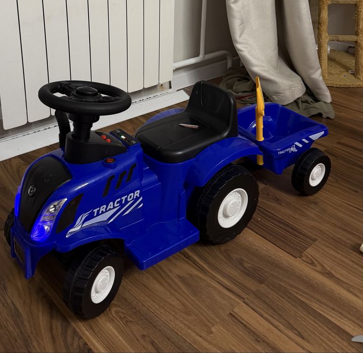 Трактор с прицепом электромашинка
