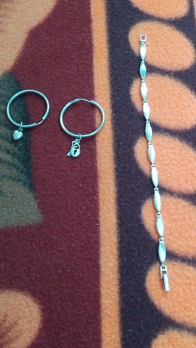 продават се дамски сребарни бижута