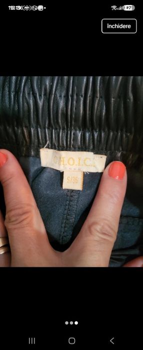 Vand pantaloni imitatie piele