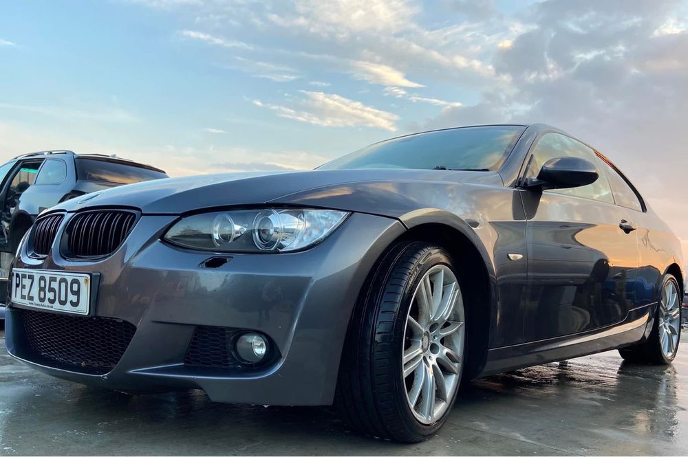 Dezmembrez BMW 320i E92 2.0 benzina N43 170cp,M PACK,recaro rosu