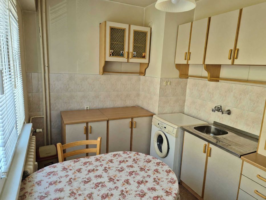 Дава се под наем Двустаен апартамент в София, Надежда 1 - 80 кв.м за 500 € - Снимка #1