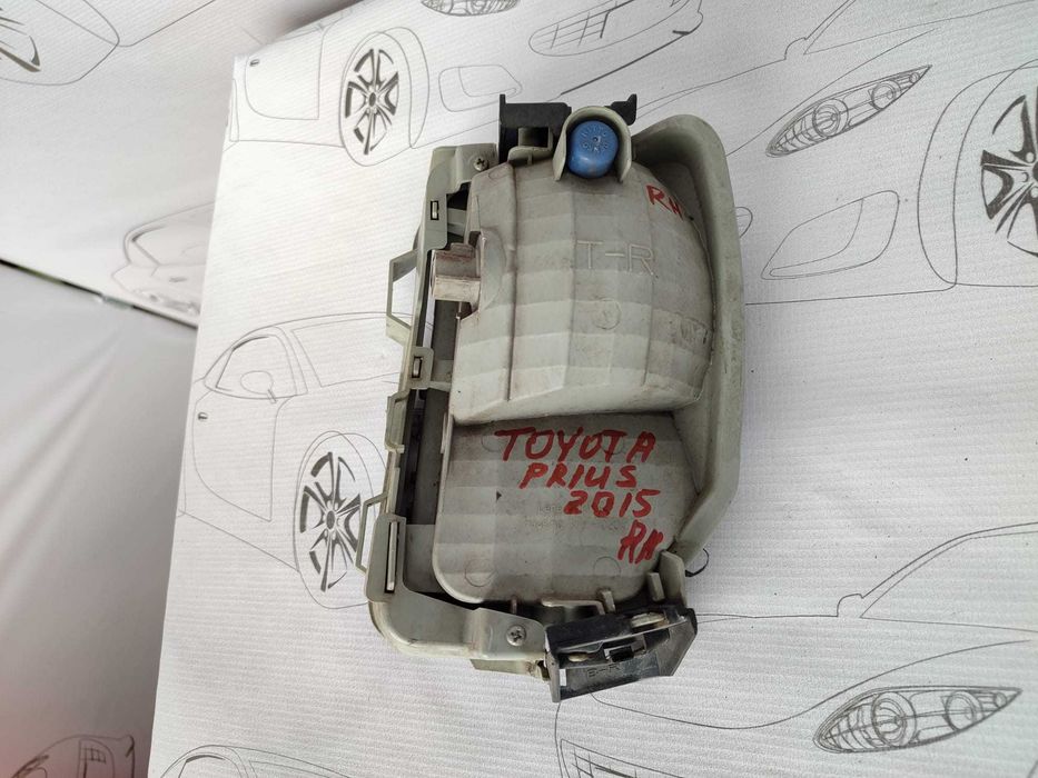 Semnalizare Bara Fata Dreapta Toyota Prius (XW30) Hatchback 2012–2015 / Cod OEM 81511-47040 (5D2)