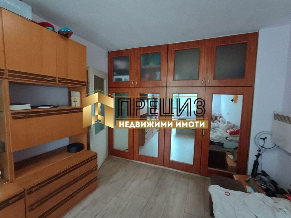 Продажба 3-стаен гр. Шумен - Тракия 68m²