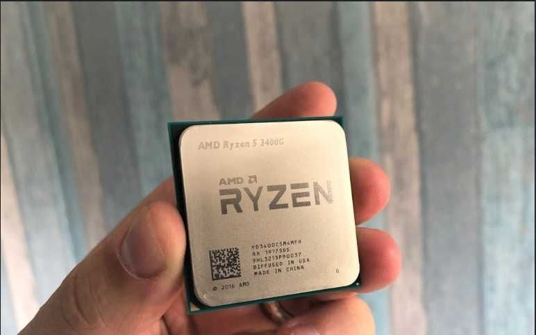 Vând procesor ryzen 5 3400G în stare impecabilă ( Vega 11 .