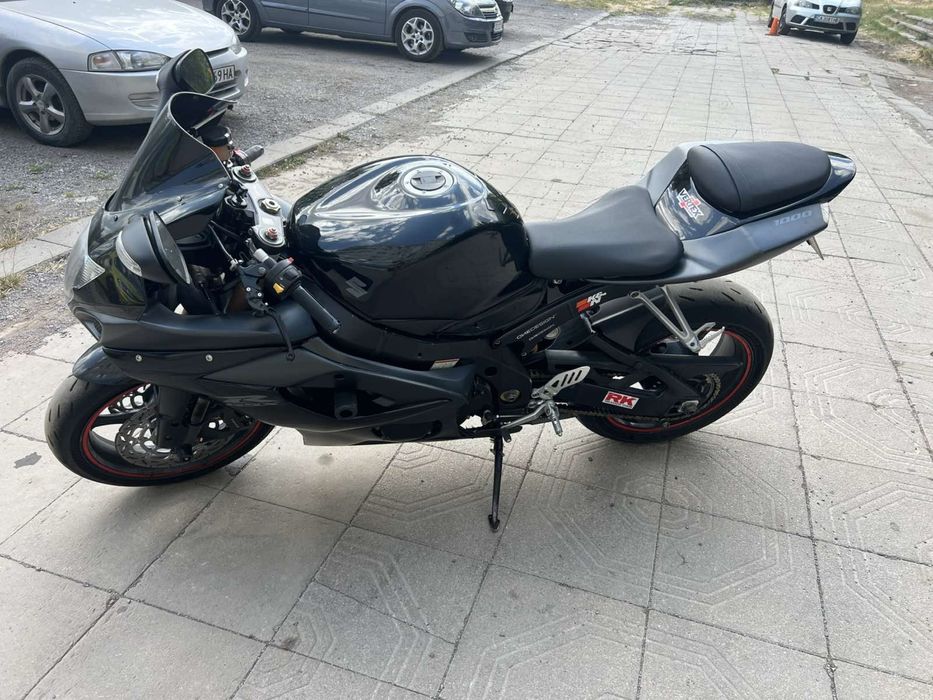 Продавам Suzuki GSXR 1000 K5