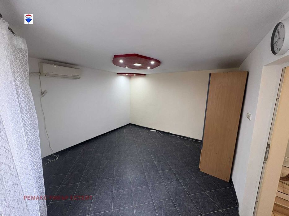 Продава се Къща в Русе, Център - 38 кв.м за 1093 €/кв.м - Снимка #11