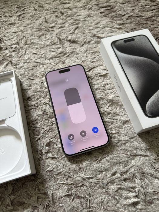 Продаю iPhone 15 Pro в отличном состояние