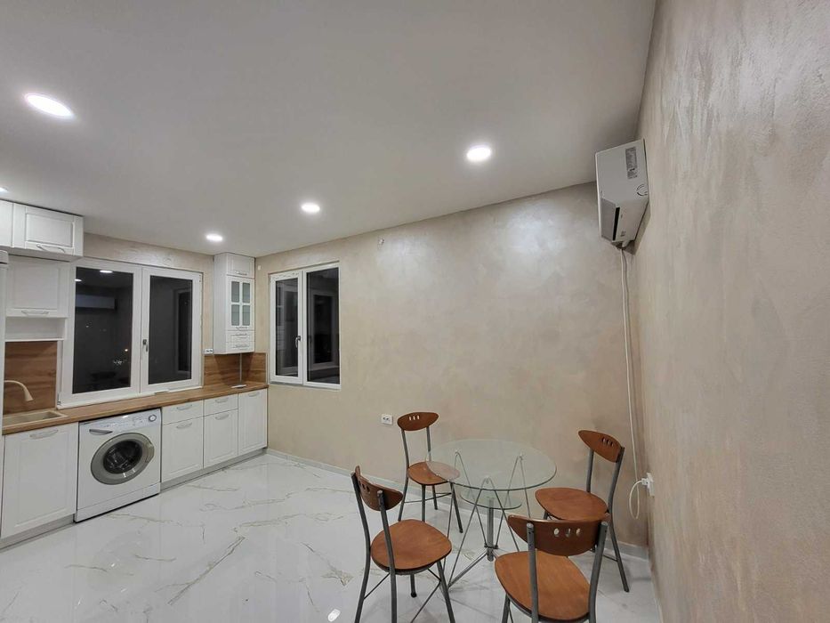 Дава се под наем Двустаен апартамент в София, Изток - 42 кв.м за 398 € - Снимка #5