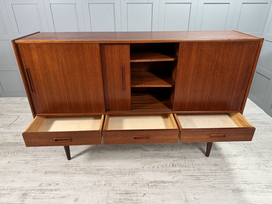 Винтидж датски бюфет от 60-те Д1025