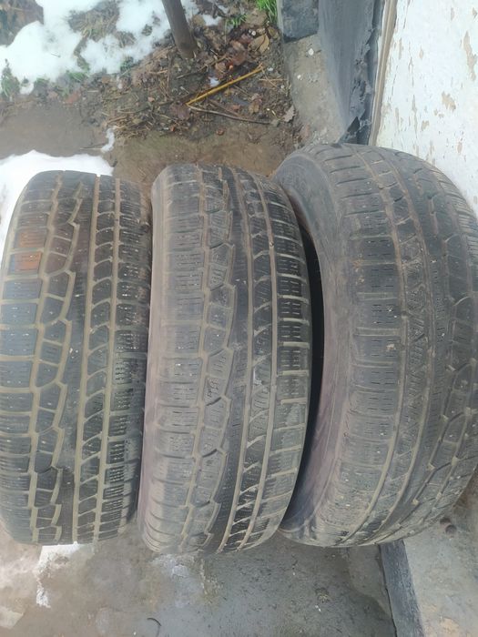Шины зимние бу 3 шт