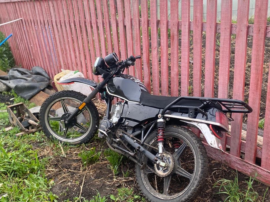 Мотоцикл GSX-200