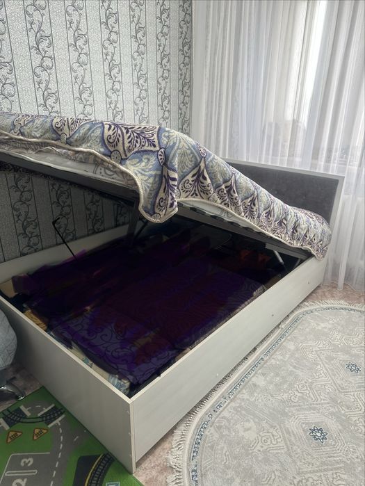 Кровать двухспальная