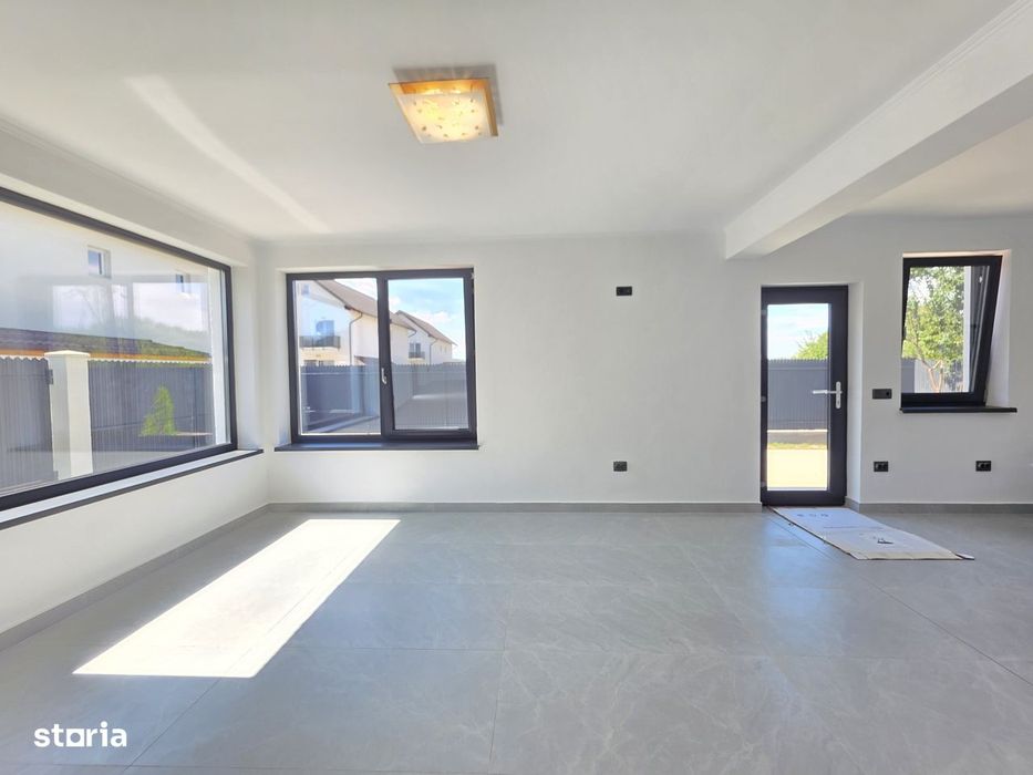 Casa tip duplex cu 4 camere, teren 250mp, Rasnov