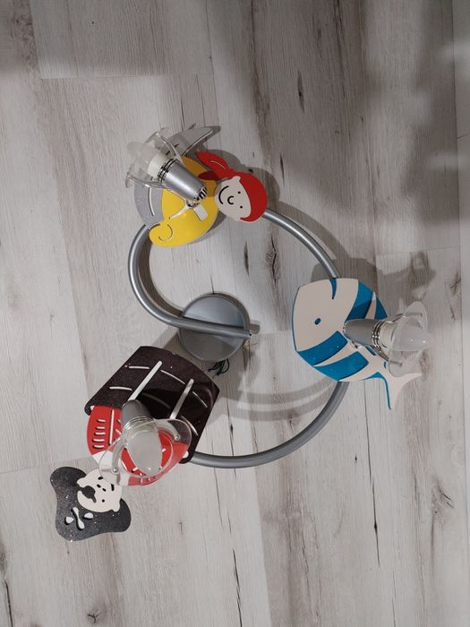 Vind candelabru copi