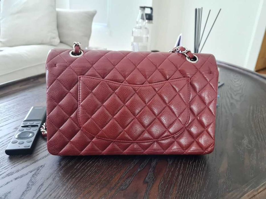 Geantă Chanel din Piele Roșie, Poseta Chanel din Piele Granulată