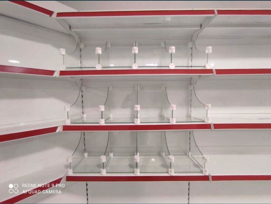 конфетницы стеллажи полки