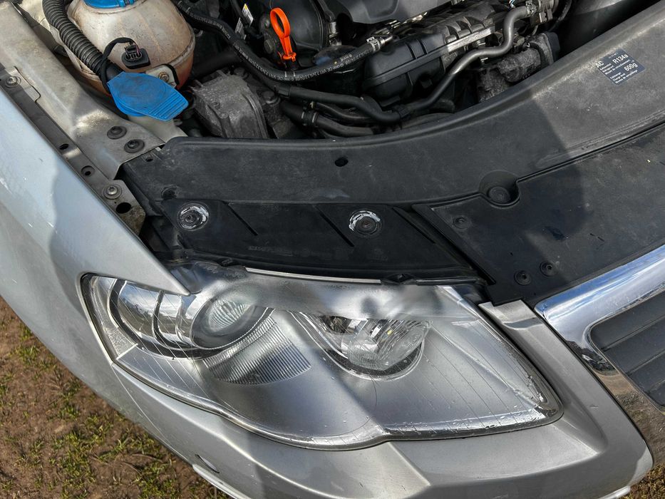 Far stanga / dreapta Vw Passat B6 BIXENON