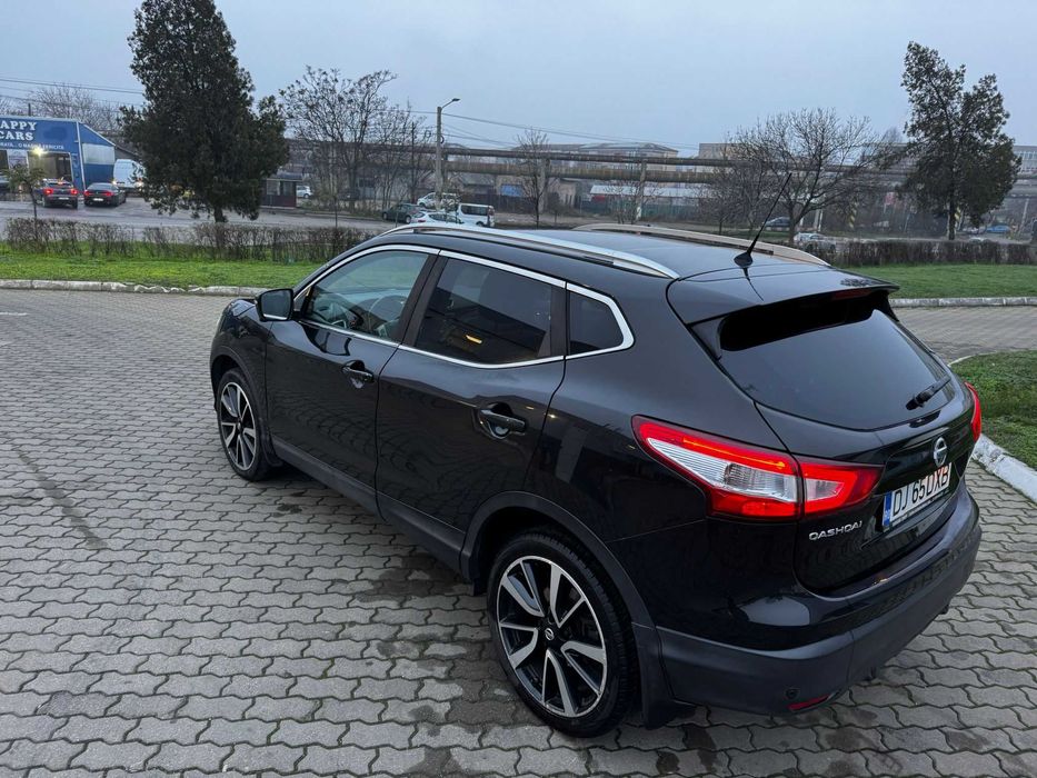 Vand Nissan Qashqai 2016, cutie automata