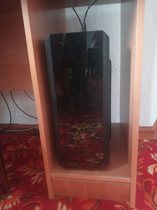 Отдам компьютер.