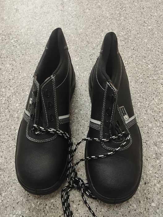 Специальная обувь летняя