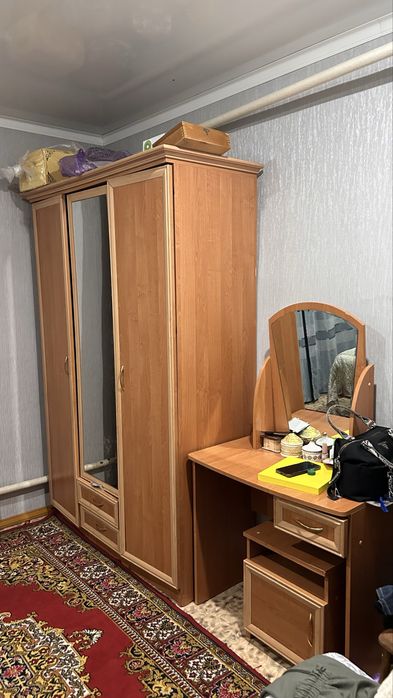 Продам спальный гарнитур