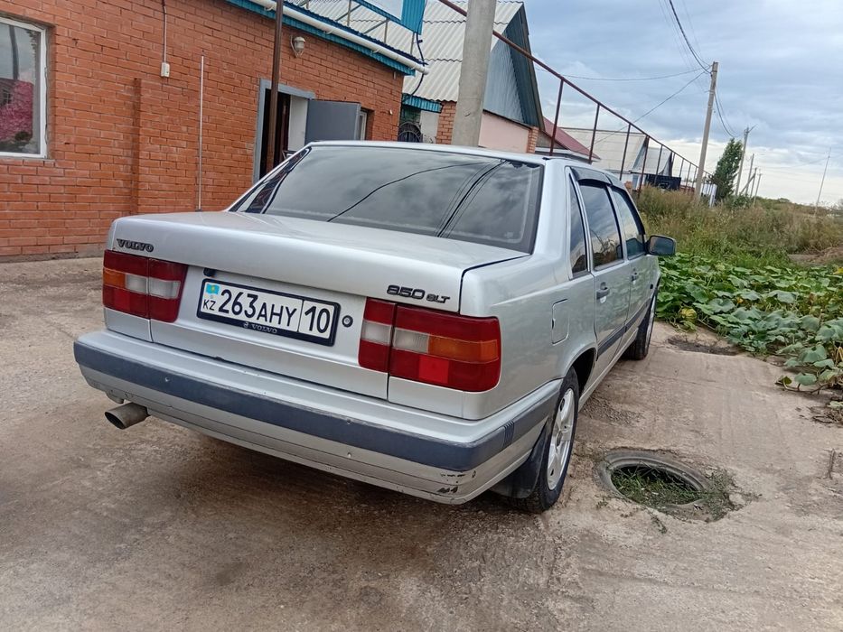 продаю машину вольво