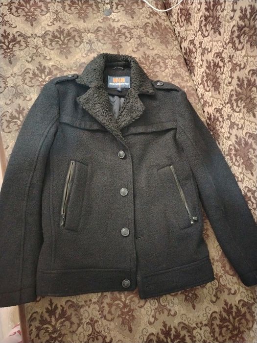 Эркаклар пальтоси ва костюм шим