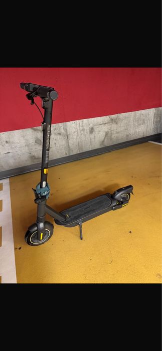 Trotineta electrica cu ceas digital! Pret 2500