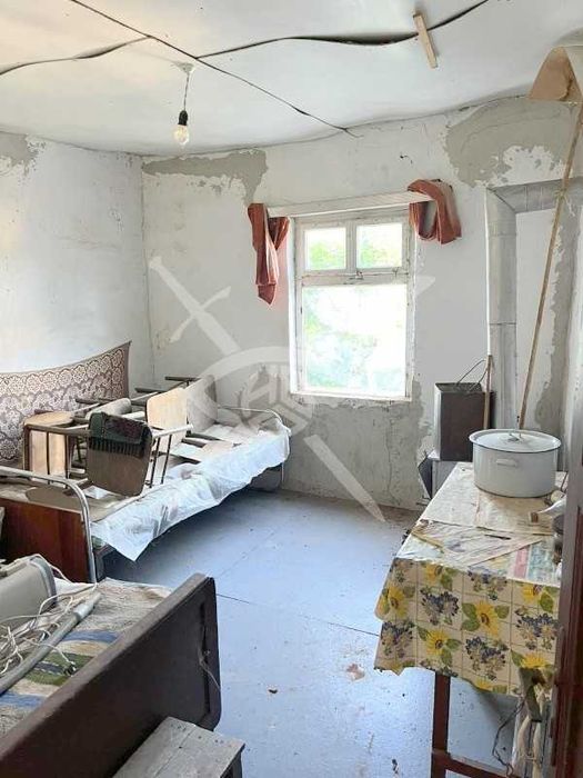 Продава се Къща в с. Варовник, Област Бургас - 120 кв.м за 40 €/кв.м - Снимка #2