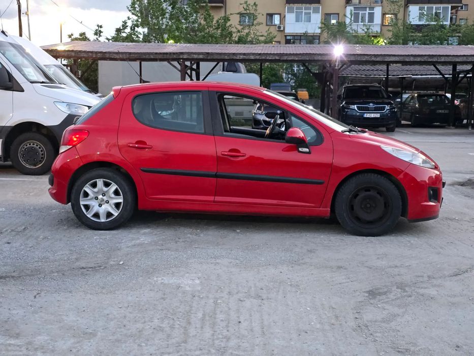 Peugeot 207 2009 diesel, 2.425 € — imagine 4