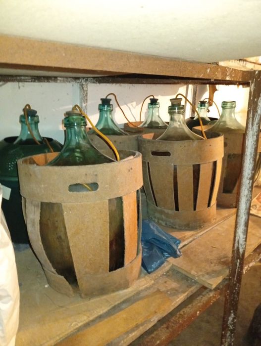 Damigeana de 50 l 70 lei bucata