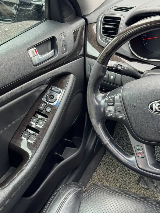 Kia K7 полной комплектации