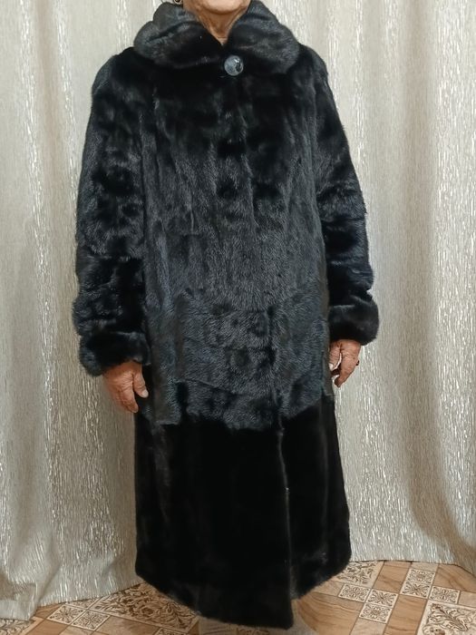 Продам шубу норковую