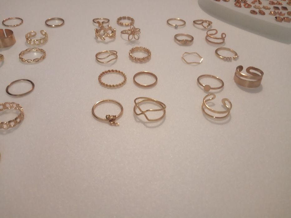Разпродажба на бижута от медицинска стомана обеци пръстени