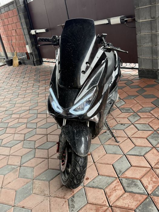 Продам мопед макси