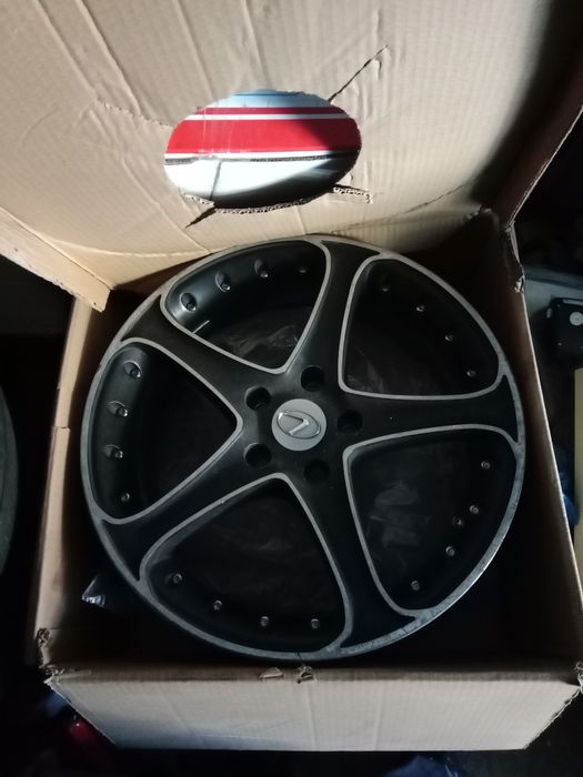 Диски r17 Тойота Лексус