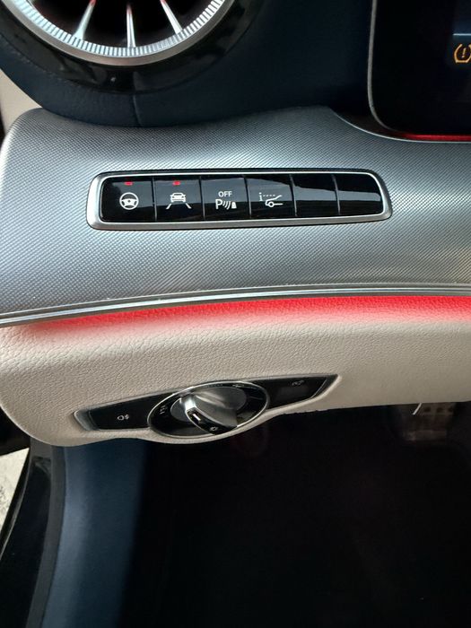 Mercedess-Benz E class coupe 220d AMG