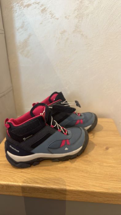 Планински обувки от Dekathlon