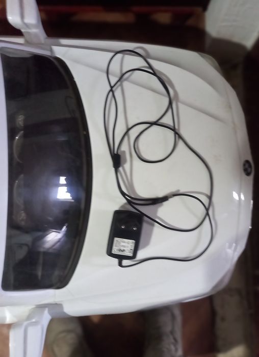 Vând sau schimb BMW, masinuta electrica