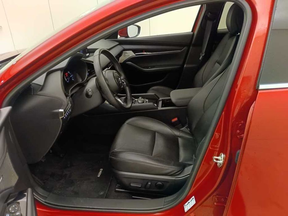 Mazda 3 2.0 e-Skyactiv G MHEV 122 CP – Bose / 360° / Piele / HUD