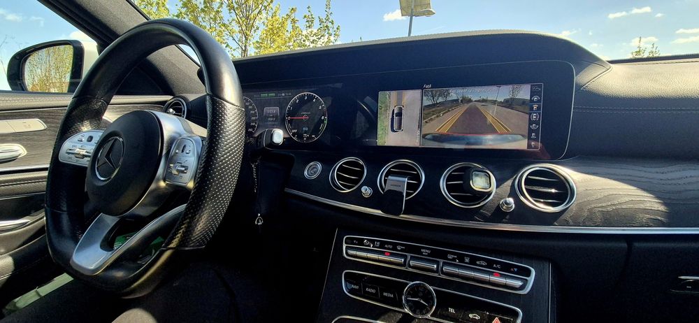MERCEDES-BENZ E-Class 2019 — imagine 3