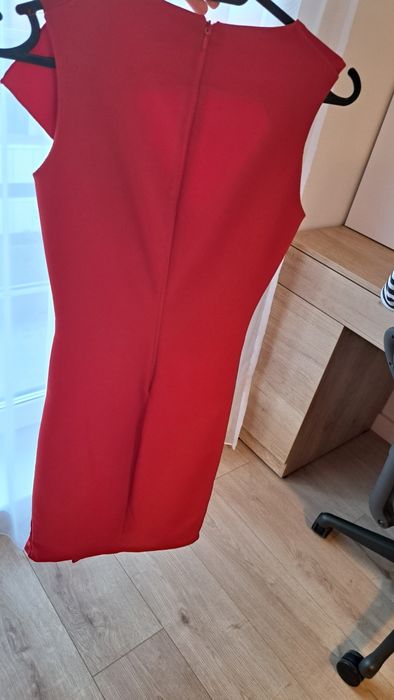 Rochie eleganta rosie