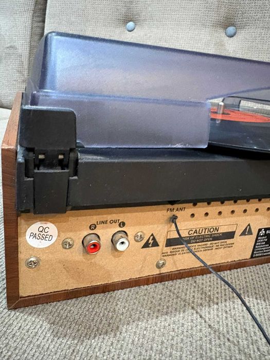 Pick-up cu radio AM-FM Soundmaster PL-186