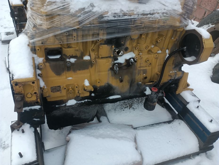 Двигатель CAT C15