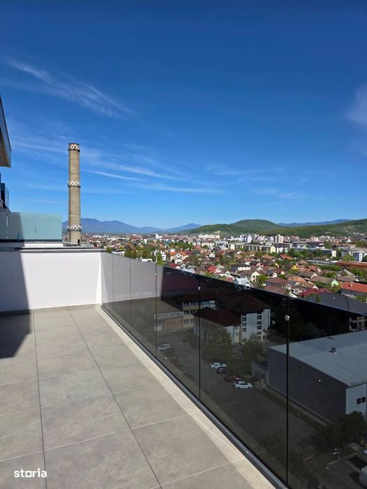 Apartament 3 camere de vânzare