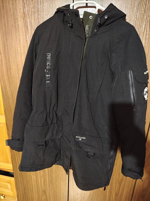 Черно зимно яке с качулка